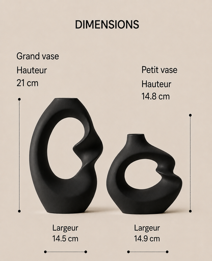 Dimensions des vases décoratifs Irumi en céramique noire : grand vase 21 cm et petit vase 14,8 cm.