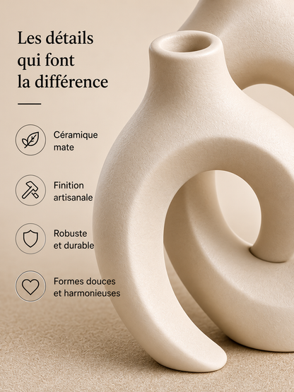 Gros plan du vase décoratif Ensō en céramique mate mettant en valeur sa finition artisanale et son design sculptural.