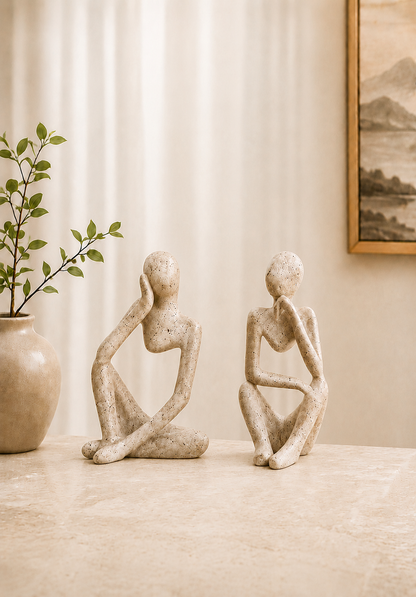 Lot de 2 statuettes Shizuka en résine sable – 12,5 cm